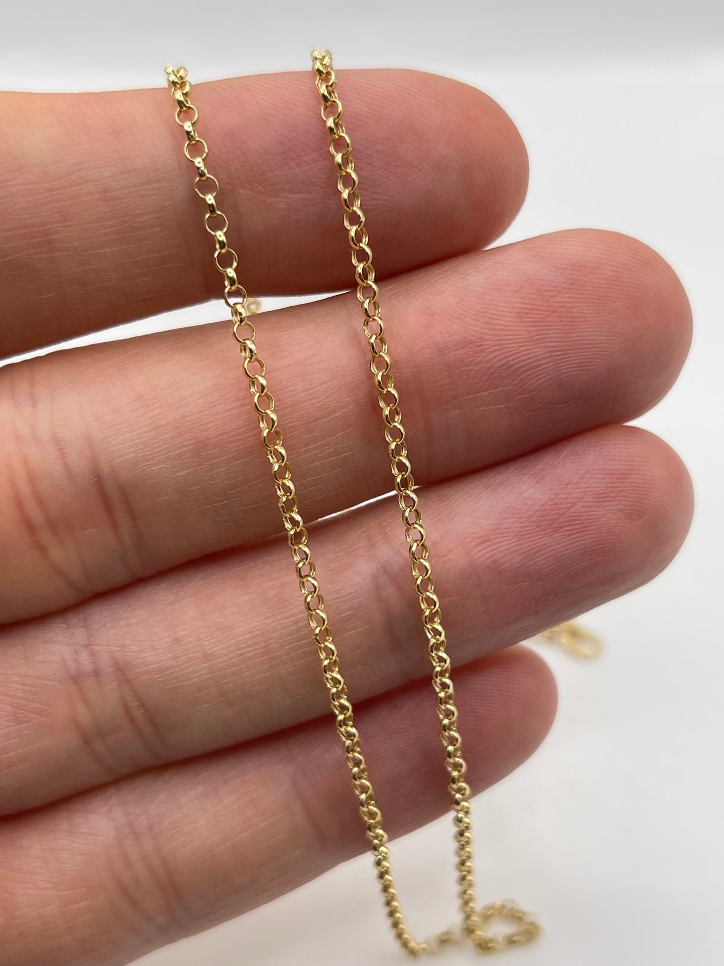 9ct gold chain P