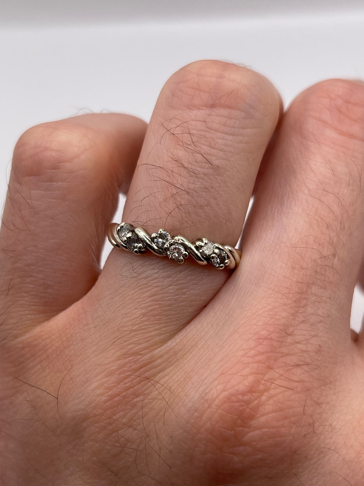 9ct white gold diamond ring
