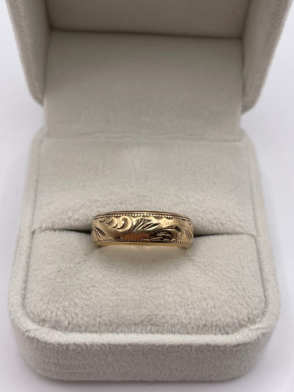 9ct gold patterned band