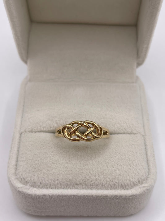 9ct gold Celtic knot ring