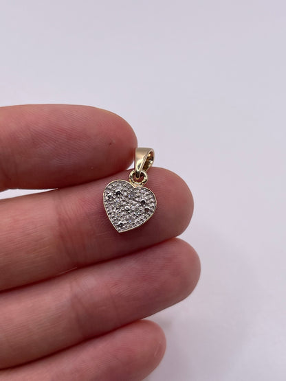 9ct gold diamond heart pendant