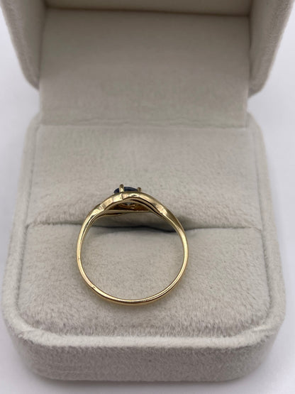 9ct gold sapphire ring