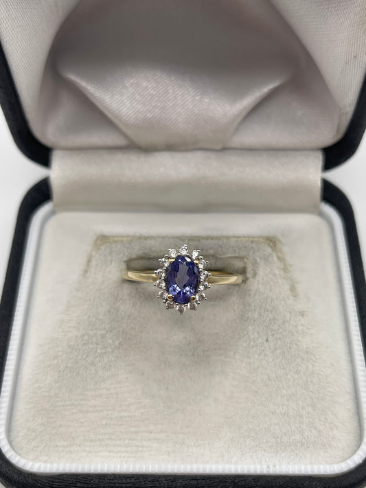 9ct gold tanzanite and zircon ring