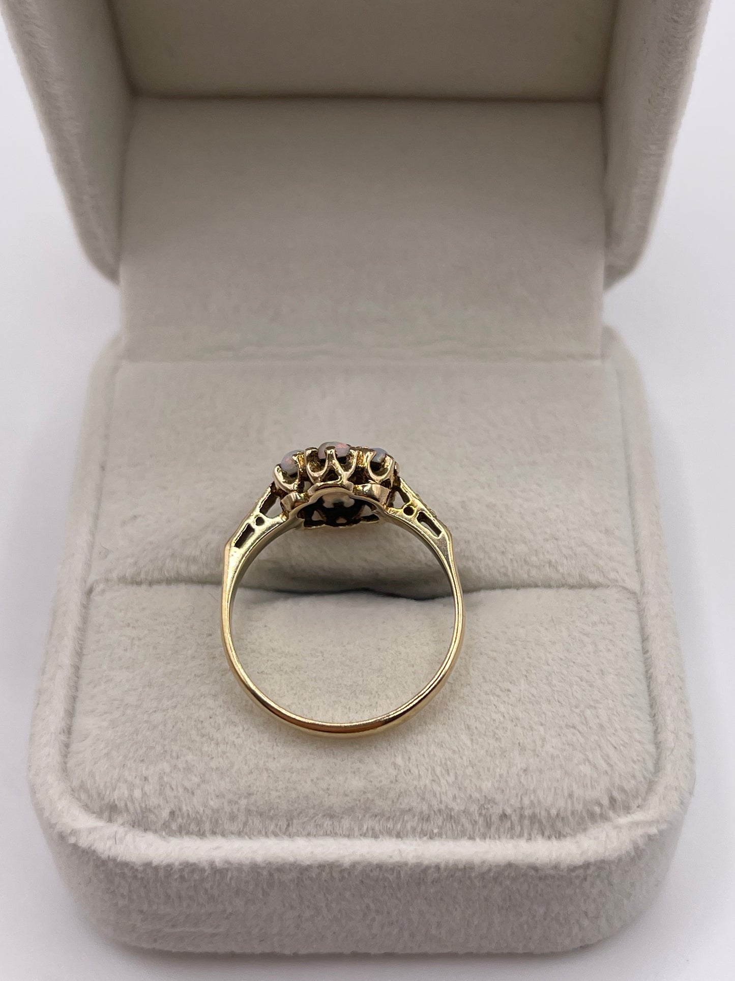 9ct gold opal cluster ring