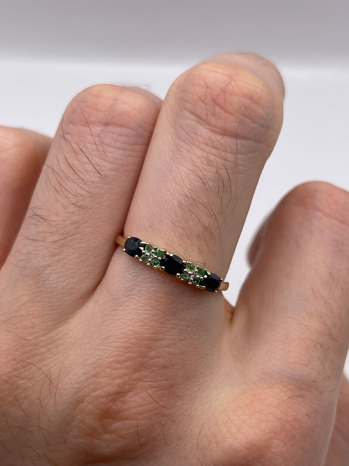 9ct gold sapphire, emerald and diamond ring