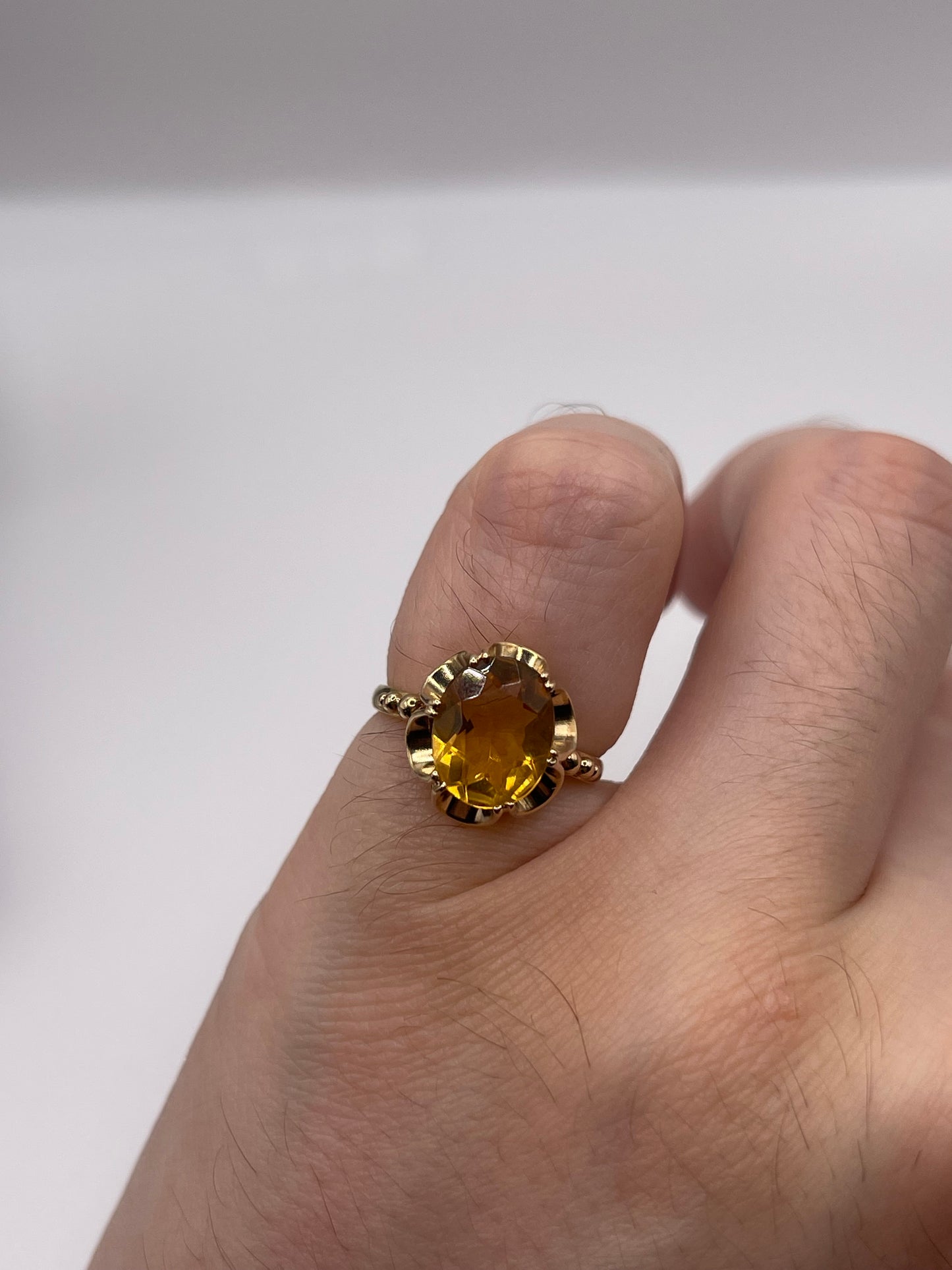 9ct gold citrine ring