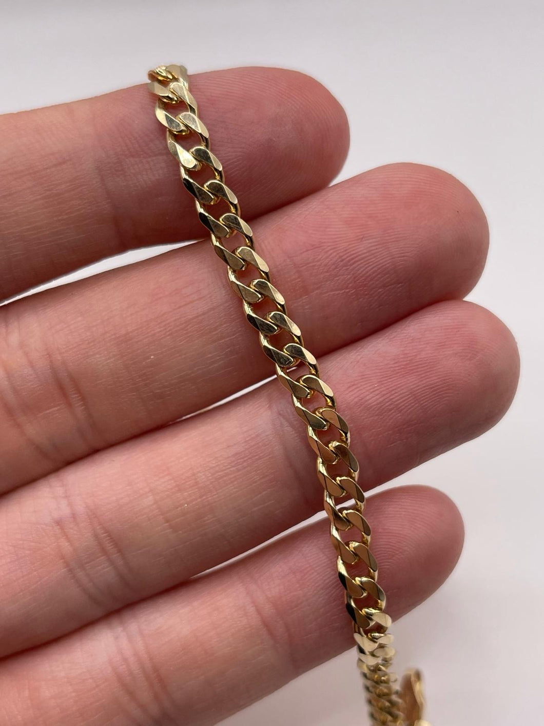 9ct gold bracelet