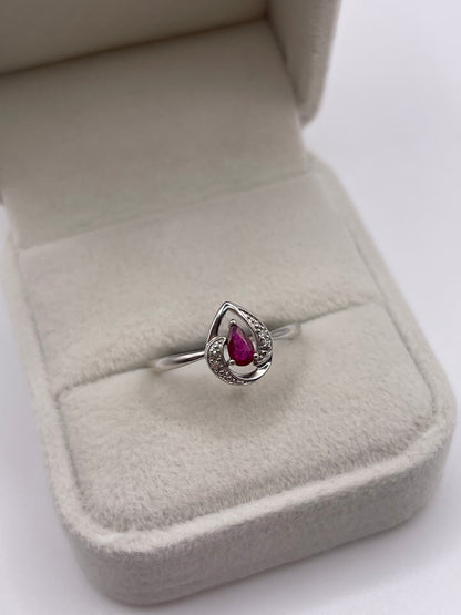 9ct white gold ruby and diamond ring