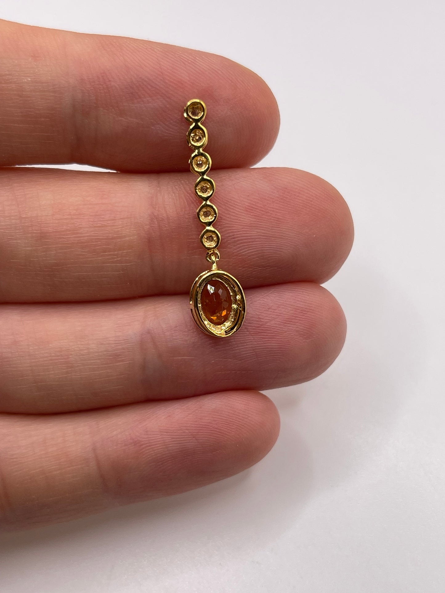 9ct gold garnet and diamond pendant