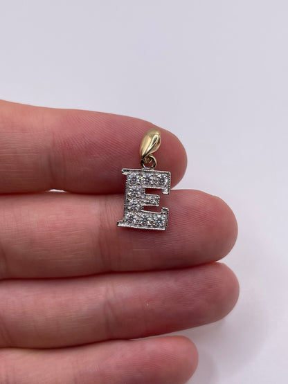 9ct gold cz initial E pendant
