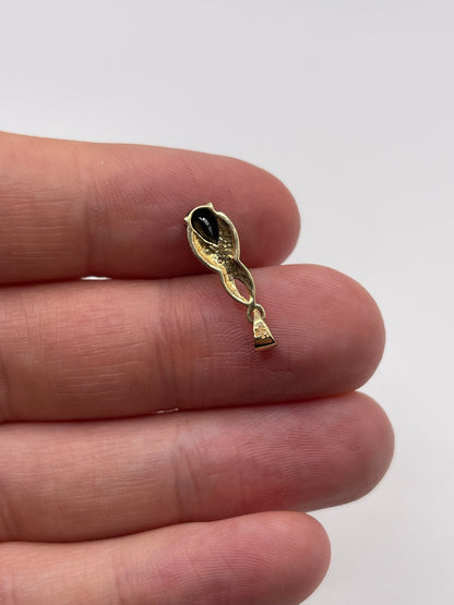 9ct gold sapphire and diamond pendant