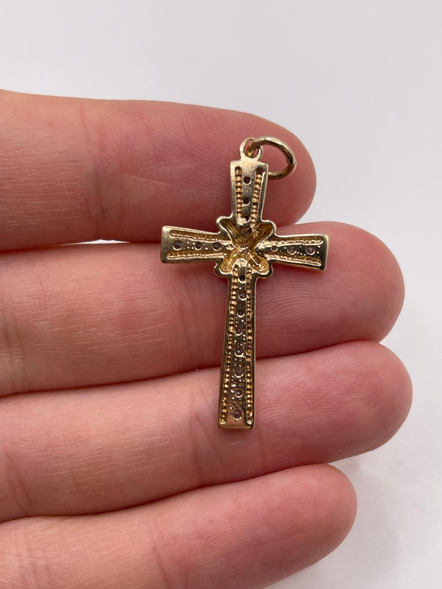 9ct gold diamond cross pendant