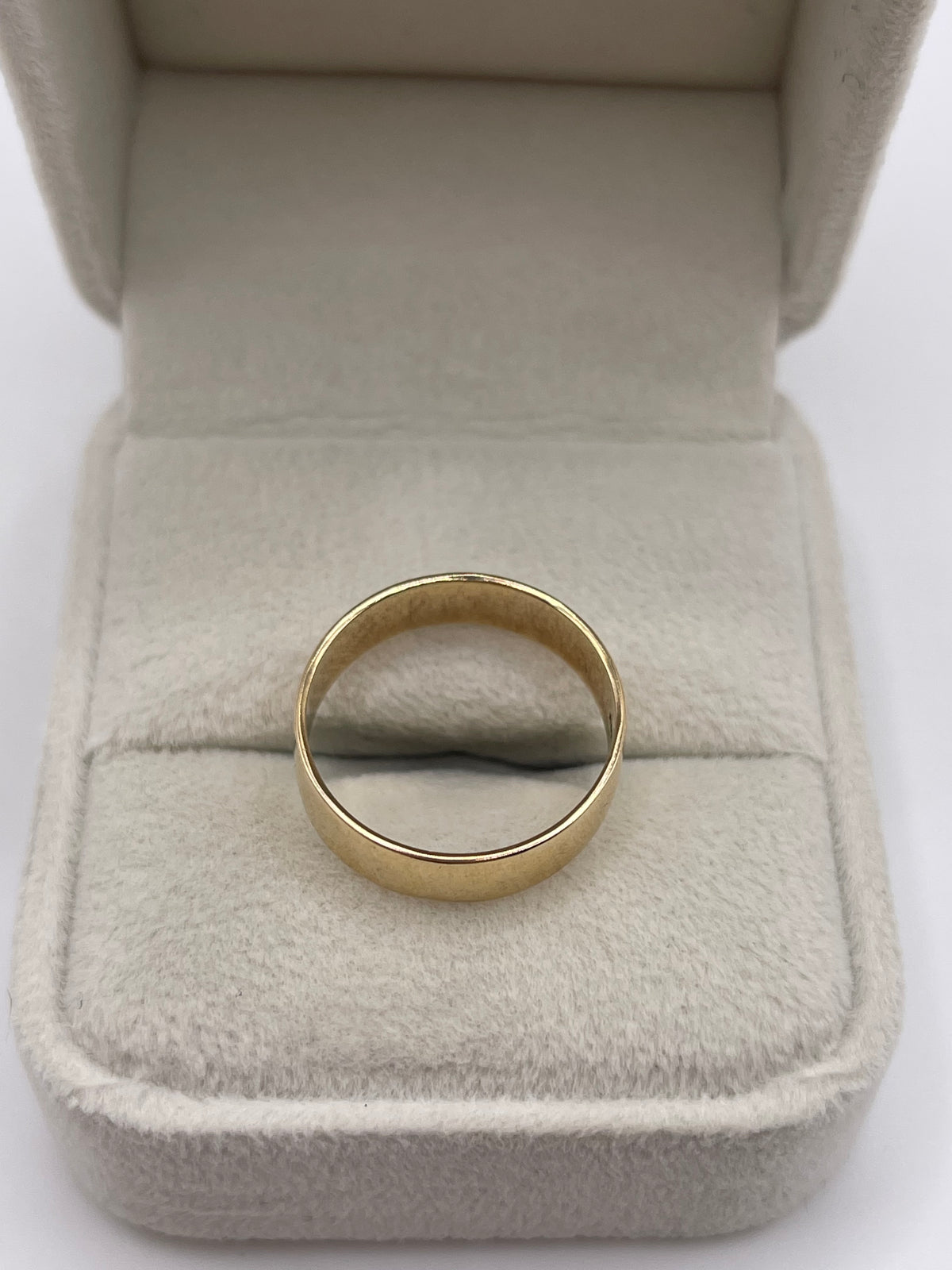 9ct gold band