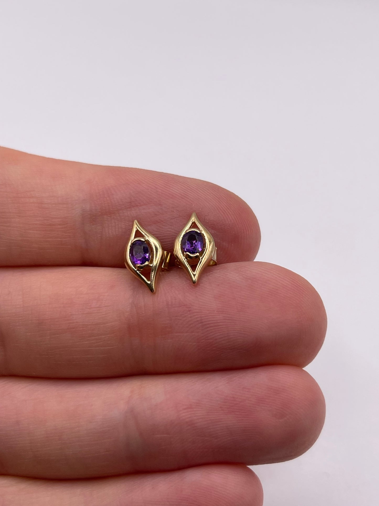 9ct gold amethyst earrings