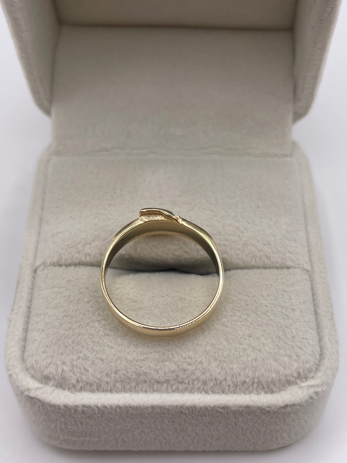 9ct gold buckle ring