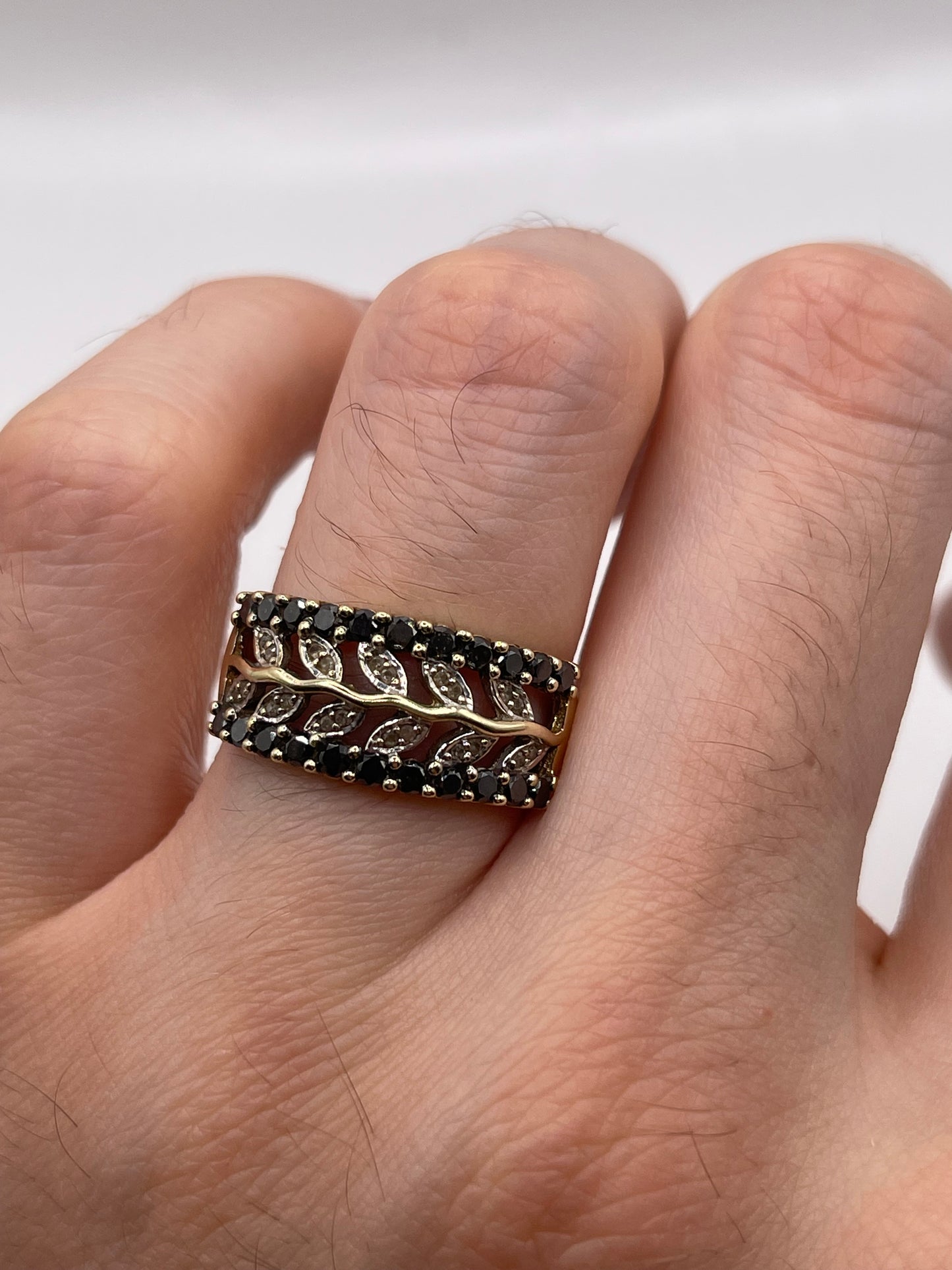 9ct gold diamond cluster ring