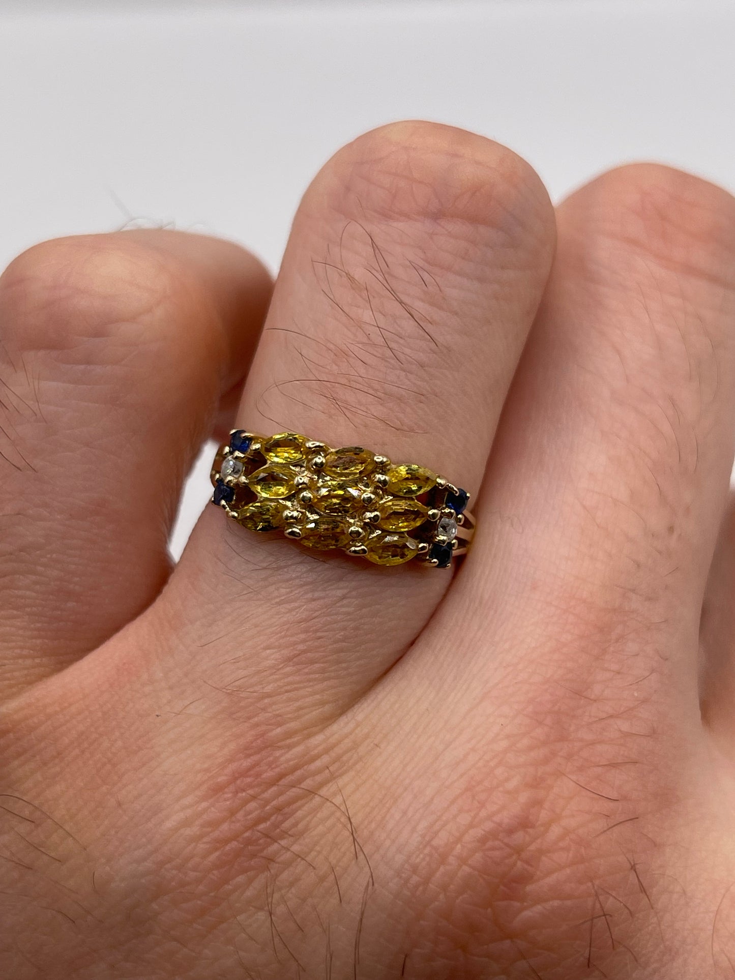 9ct gold sapphire and diamond ring