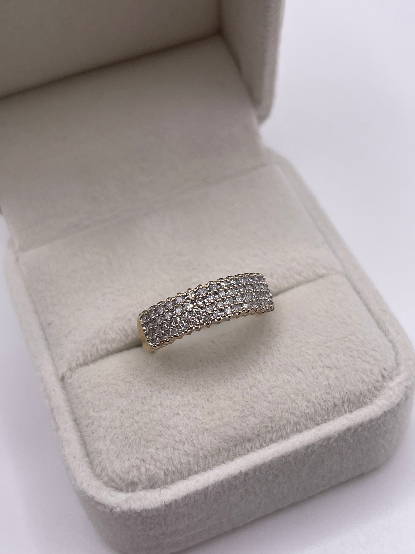 9ct gold diamond cluster ring