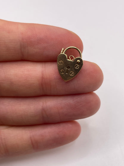9ct gold padlock 5