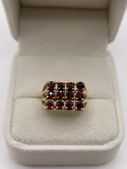 9ct gold garnet cluster ring