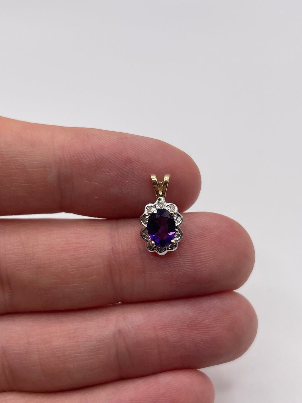 9ct gold amethyst and diamond pendant