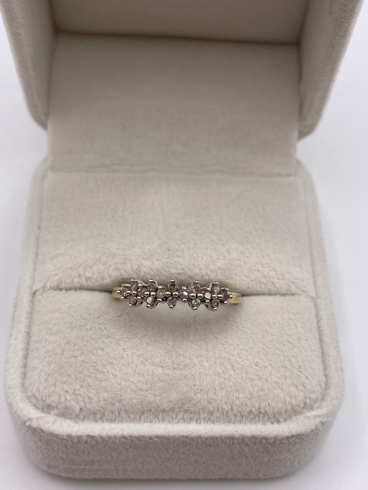 9ct gold diamond cluster ring