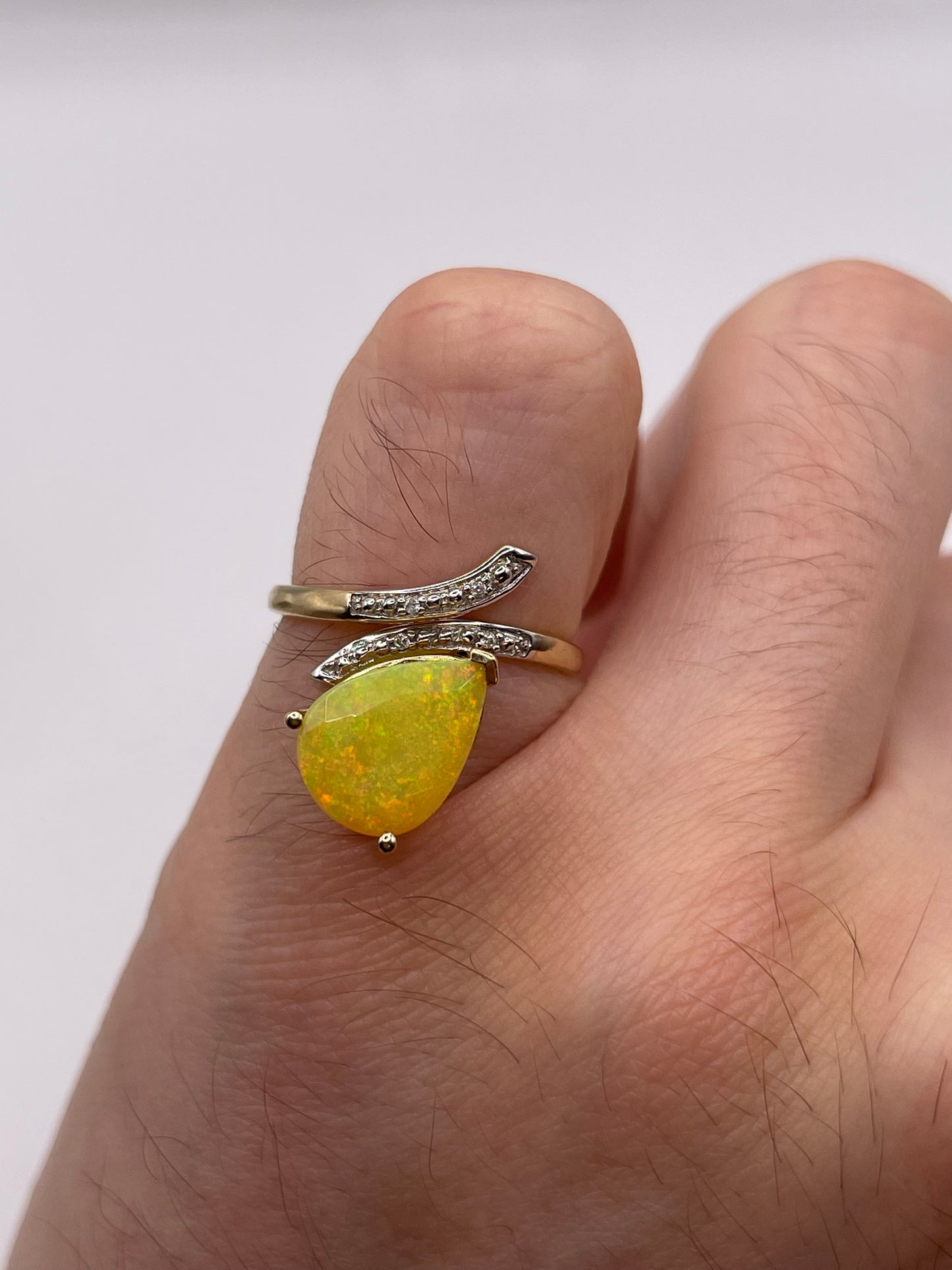 9ct gold opal and diamond ring