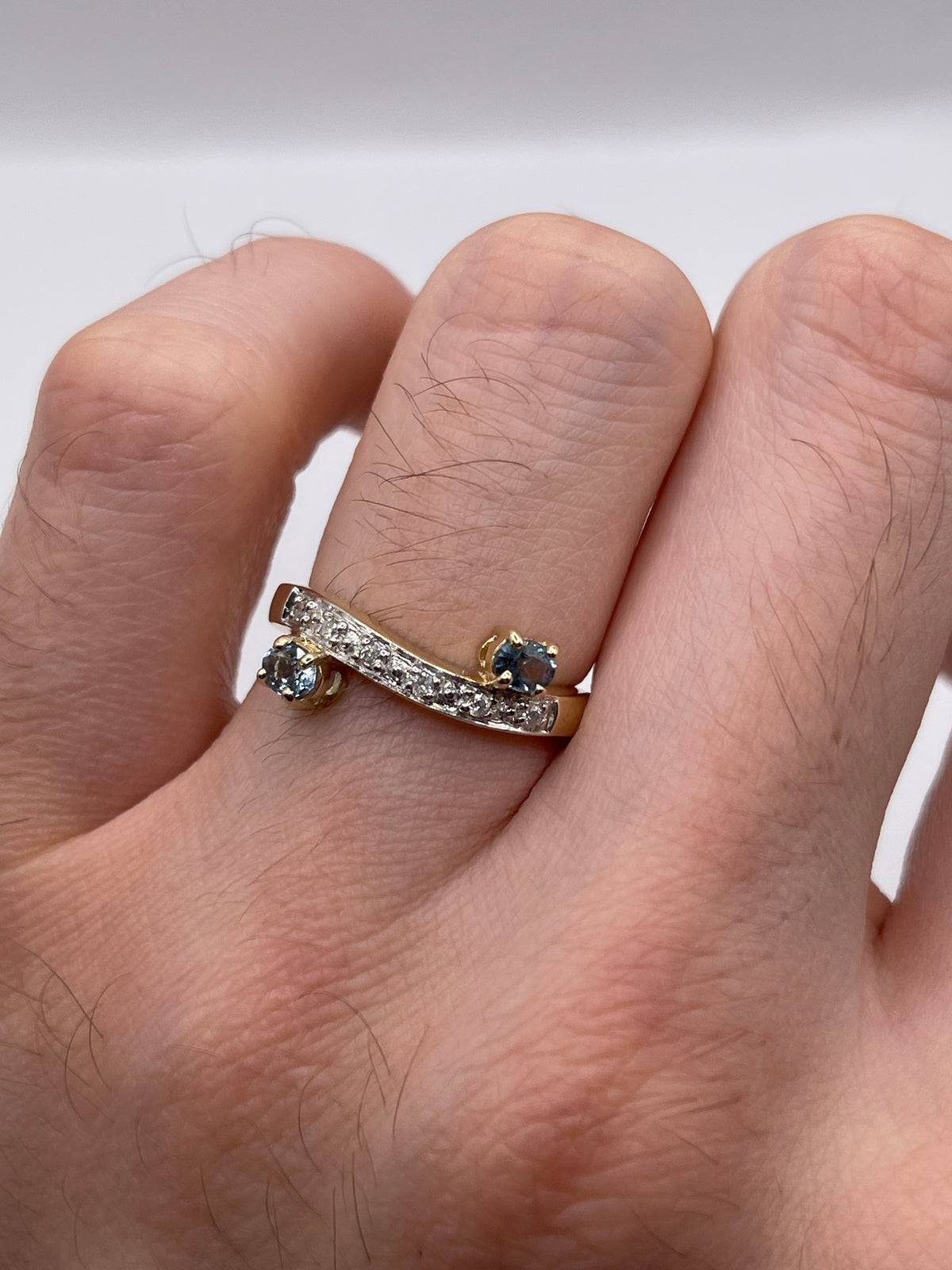 9ct gold topaz and diamond ring