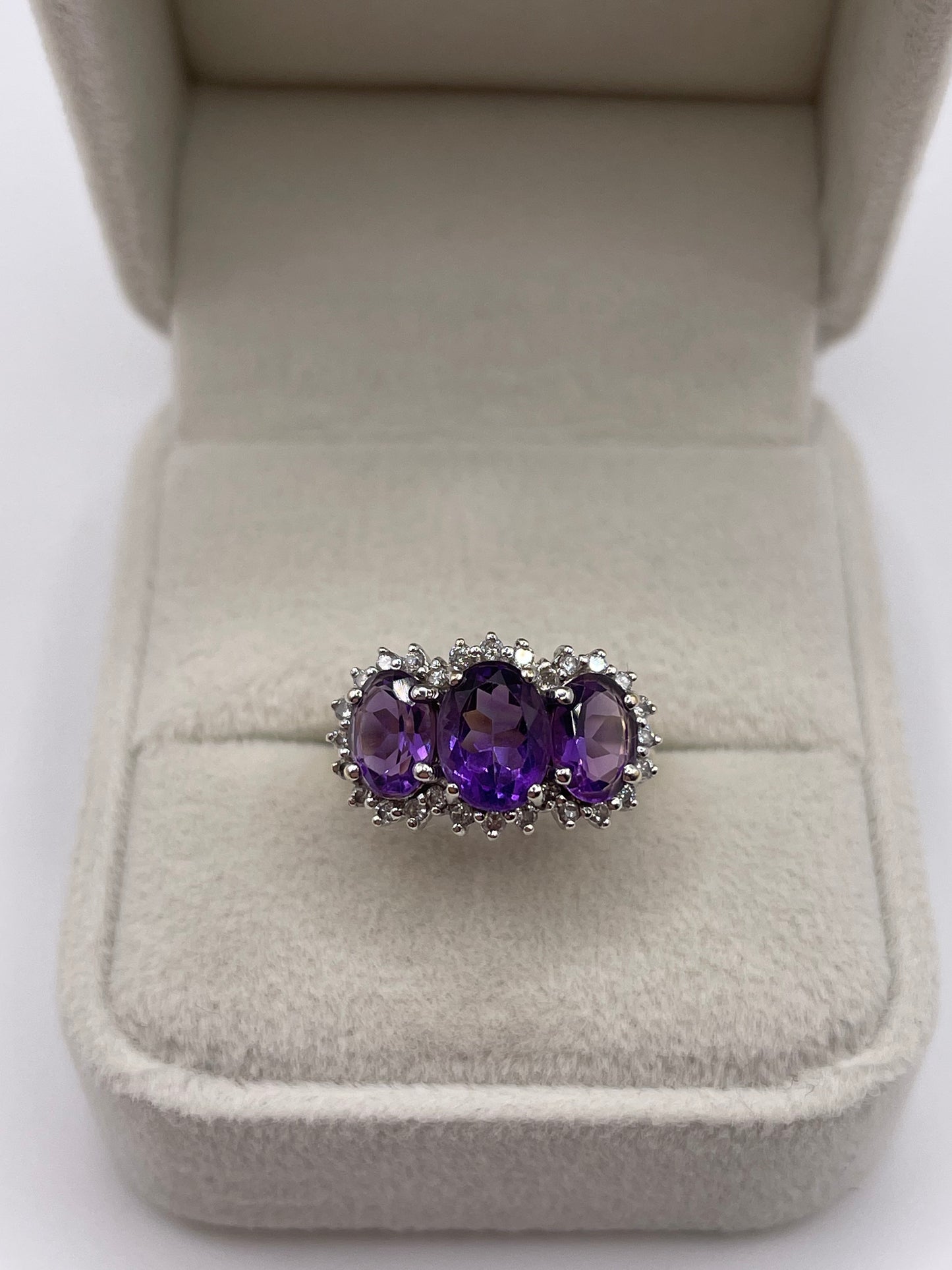 9ct gold amethyst and diamond ring