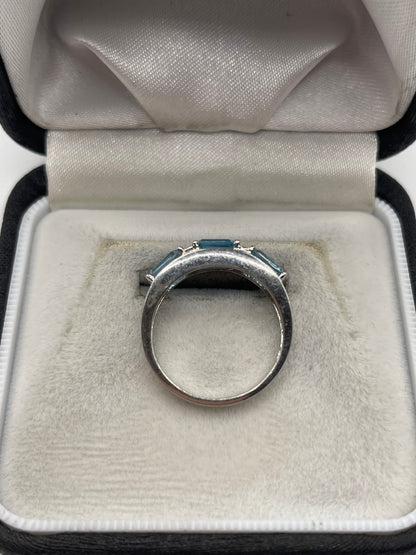 9ct white gold topaz and diamond ring