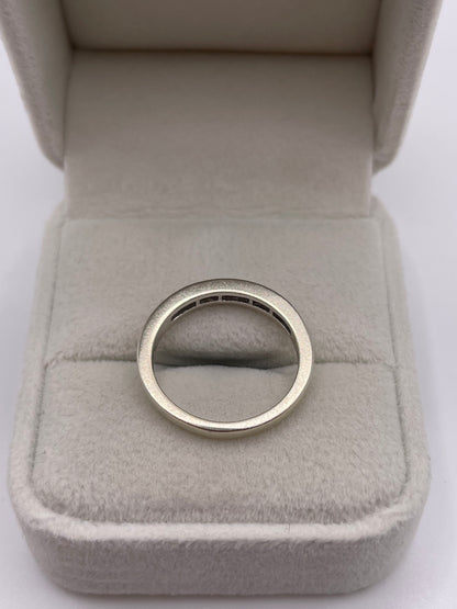 9ct white gold diamond ring