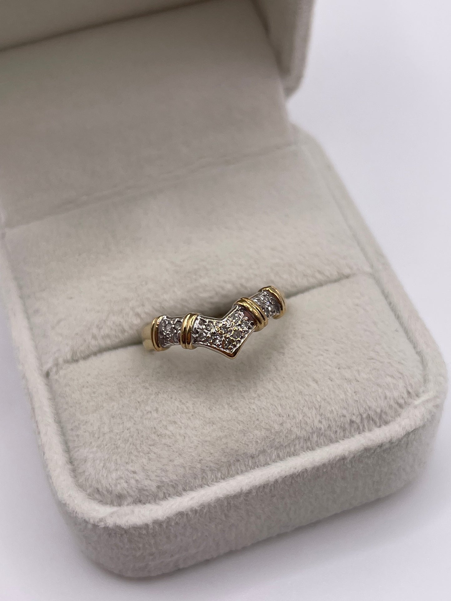 9ct gold diamond wishbone ring