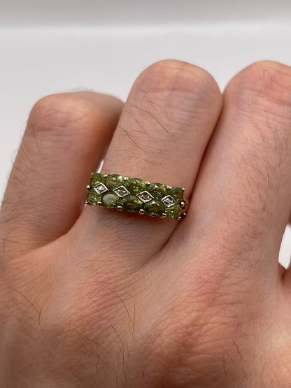 9ct gold peridot and diamond ring