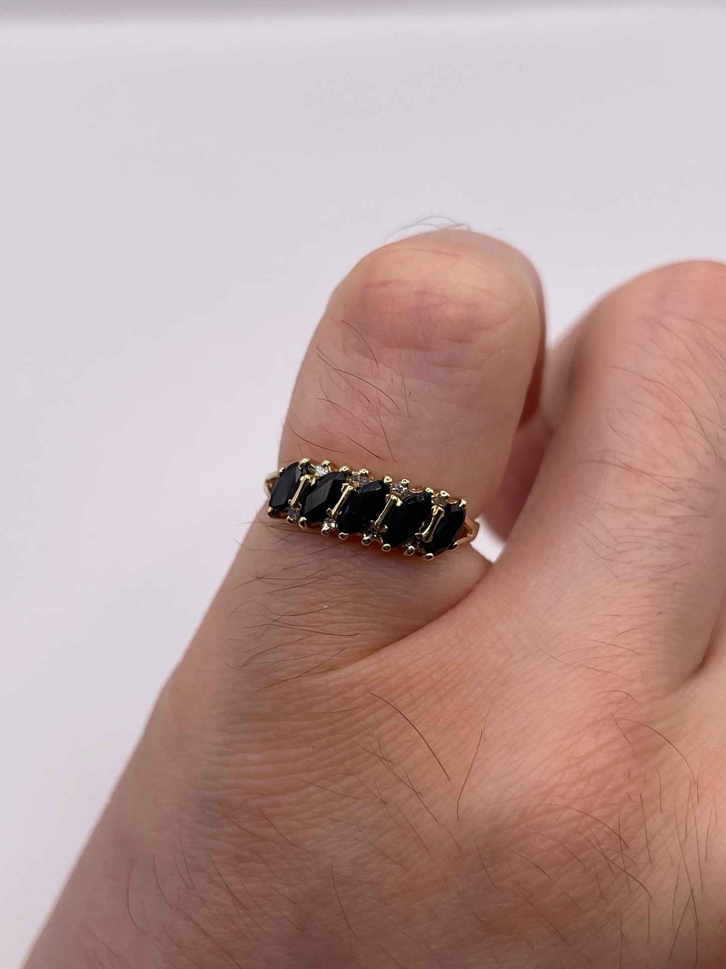 9ct gold sapphire and diamond ring