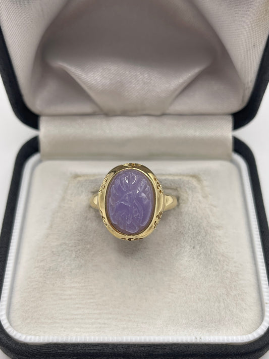 14ct gold lavender carved jade ring