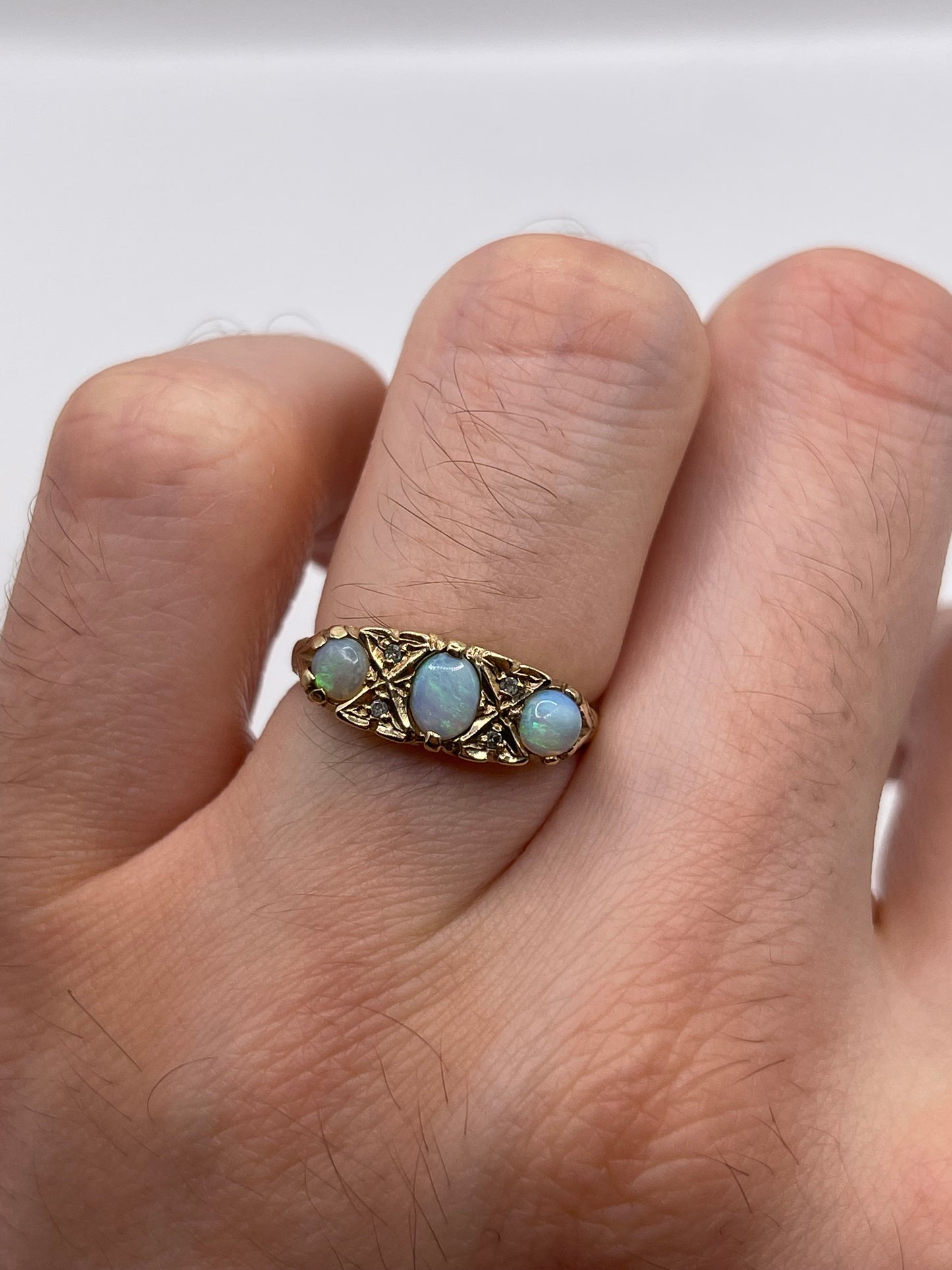 9ct gold opal and diamond ring