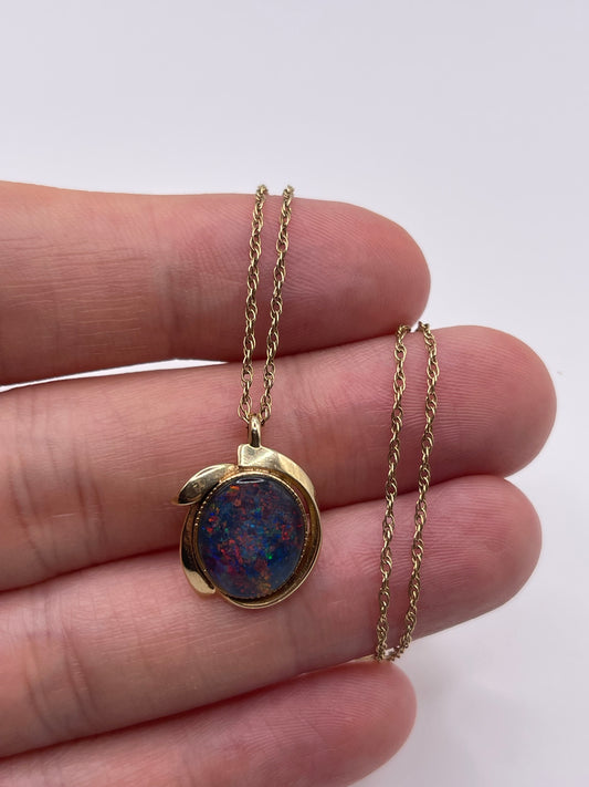 9ct gold black opal necklace