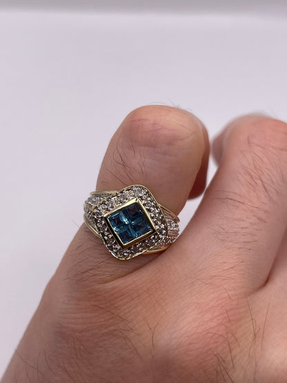 9ct gold blue topaz and diamond ring