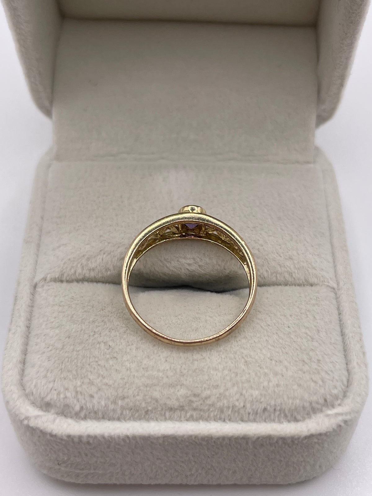 9ct gold amethyst ring