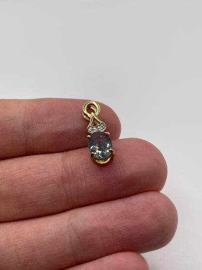 9ct gold quartz and diamond pendant