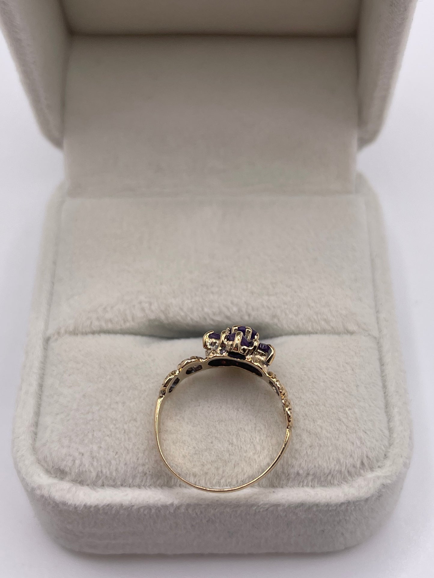 9ct gold amethyst cluster ring