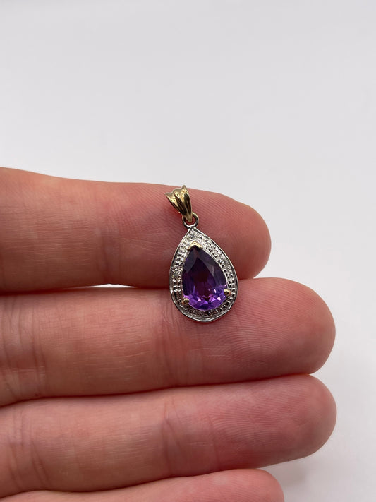 9ct gold amethyst and diamond pendant