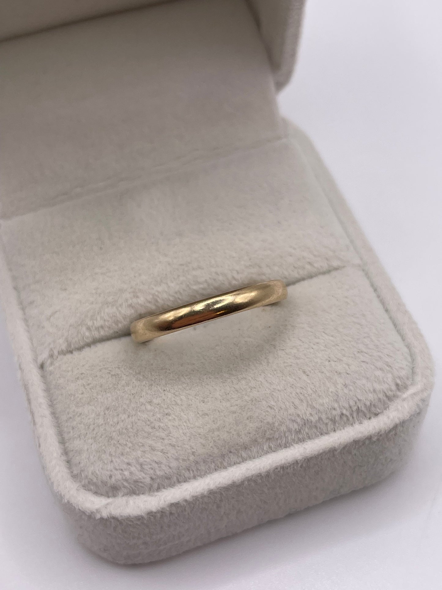 9ct gold band