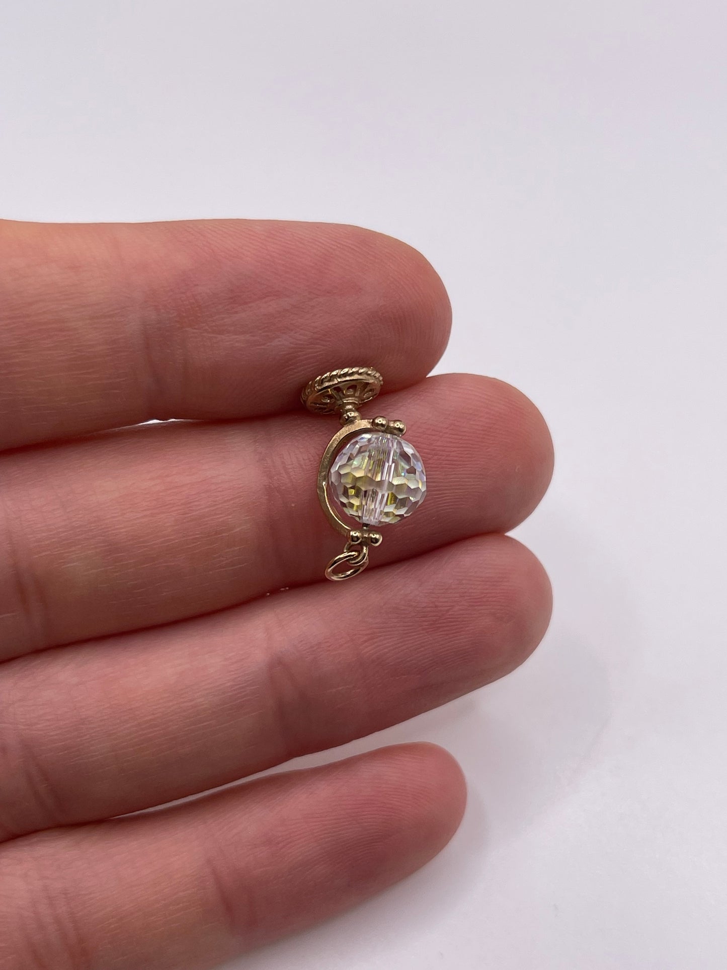 9ct gold globe charm