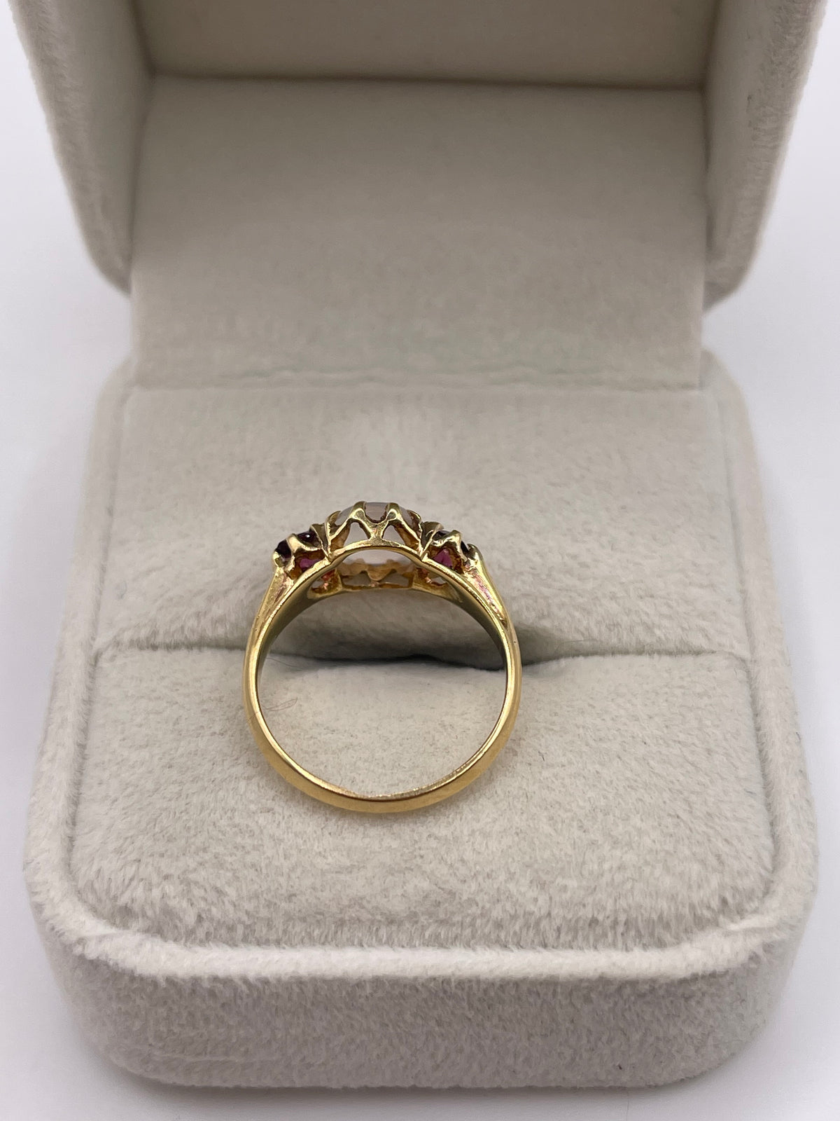 Antique 18ct gold moonstone and garnet ring