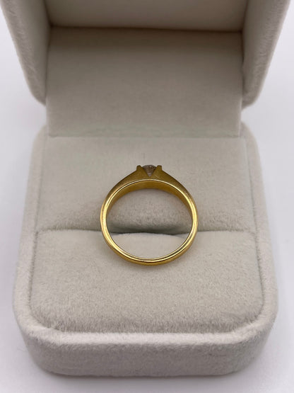 18ct gold diamond ring