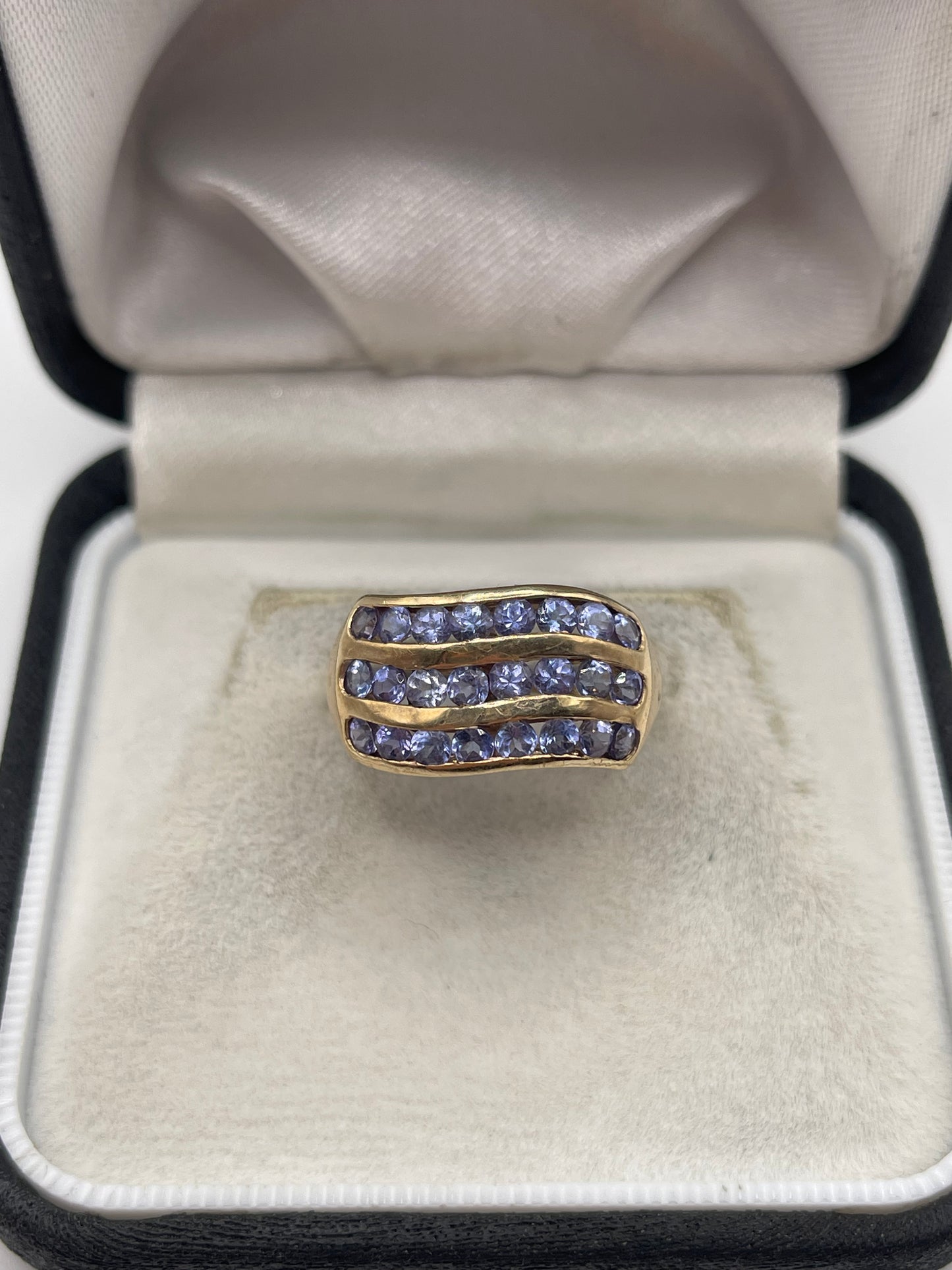 9ct gold tanzanite cluster ring