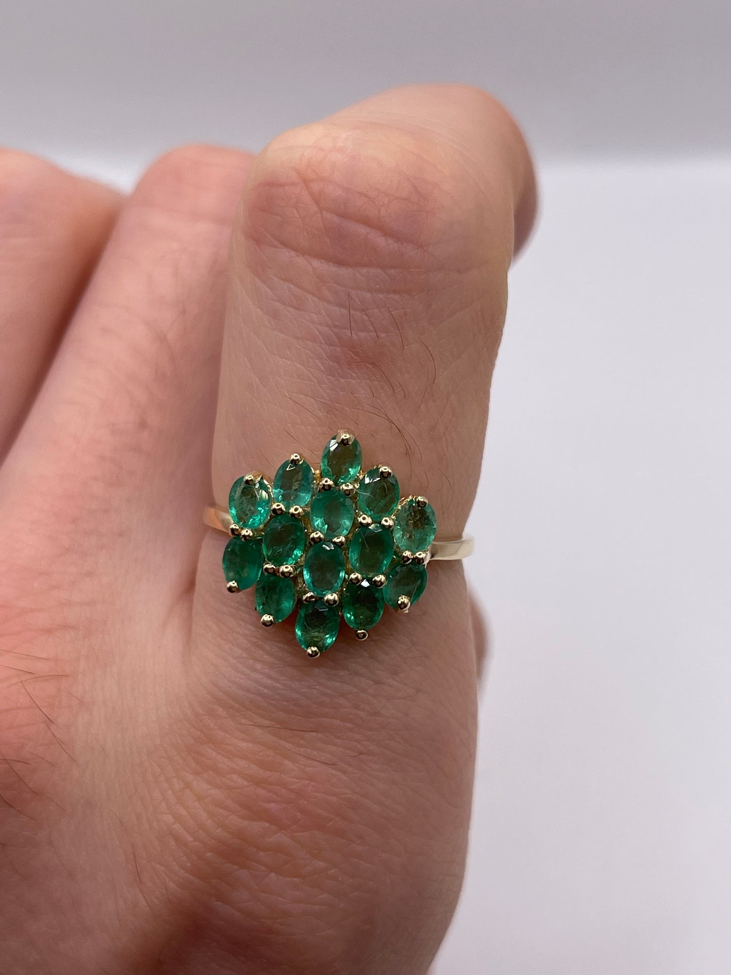 9ct gold emerald cluster ring