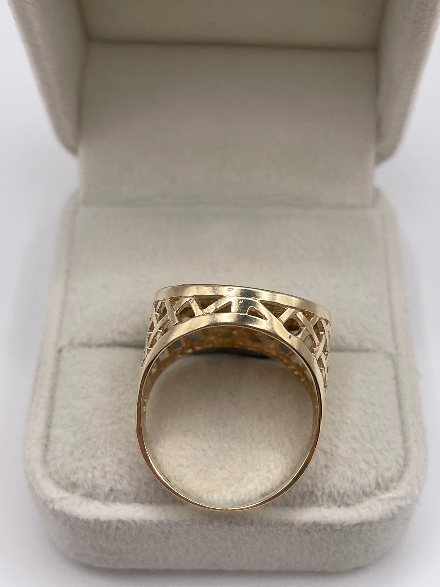 9ct gold St George medallion ring