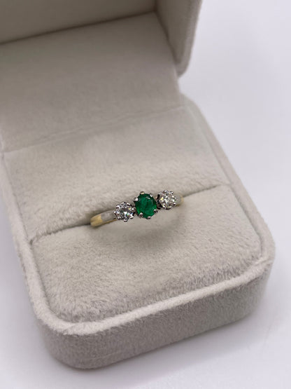 18ct gold platinum emerald and diamond ring